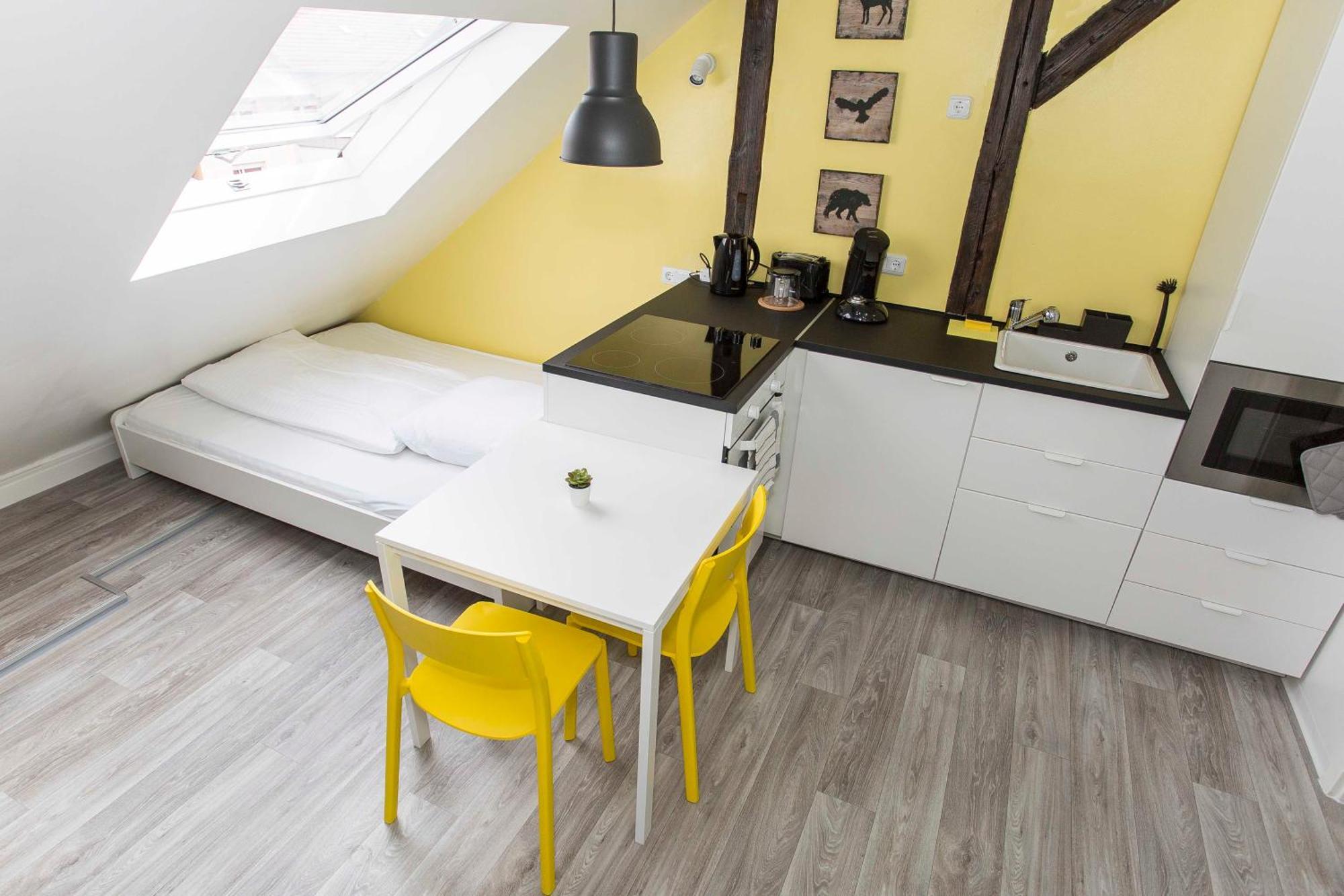 Zentral Gelegene Monteur-dg-wohnung Nürnberg